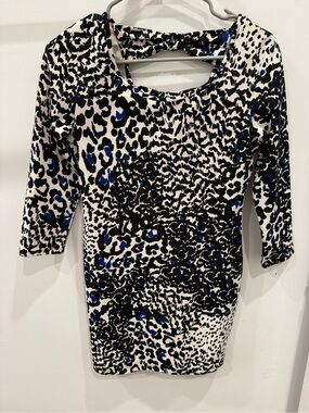 Forever 21 Black and White Animal Print Top with Box Back Detail size M